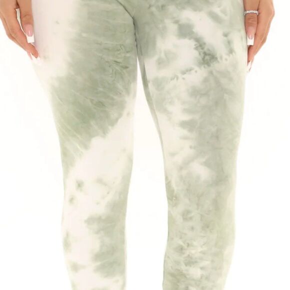 5/$50 Fashion Nova Sage Green Tie Dye Leggings Size Small - Picture 2 of 6